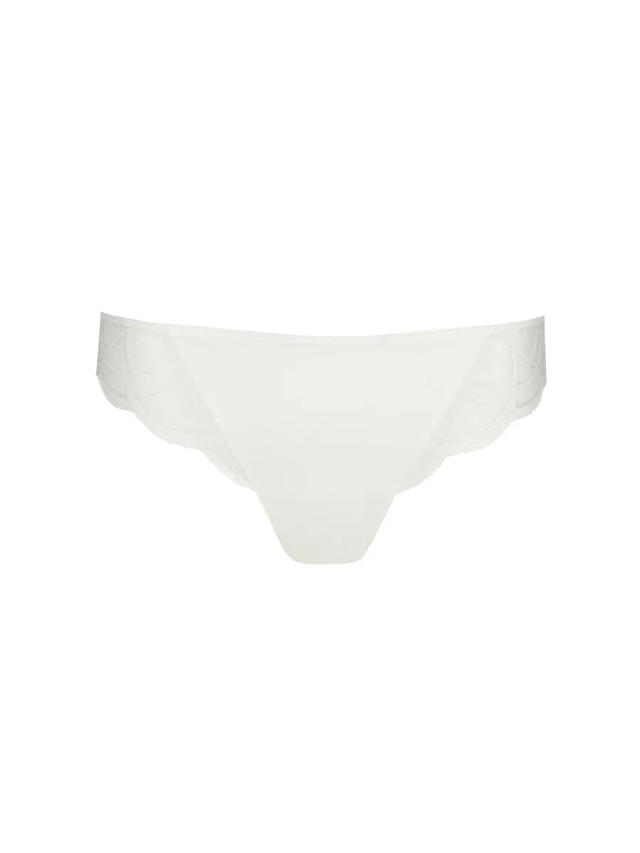 Cathia Rio Brief