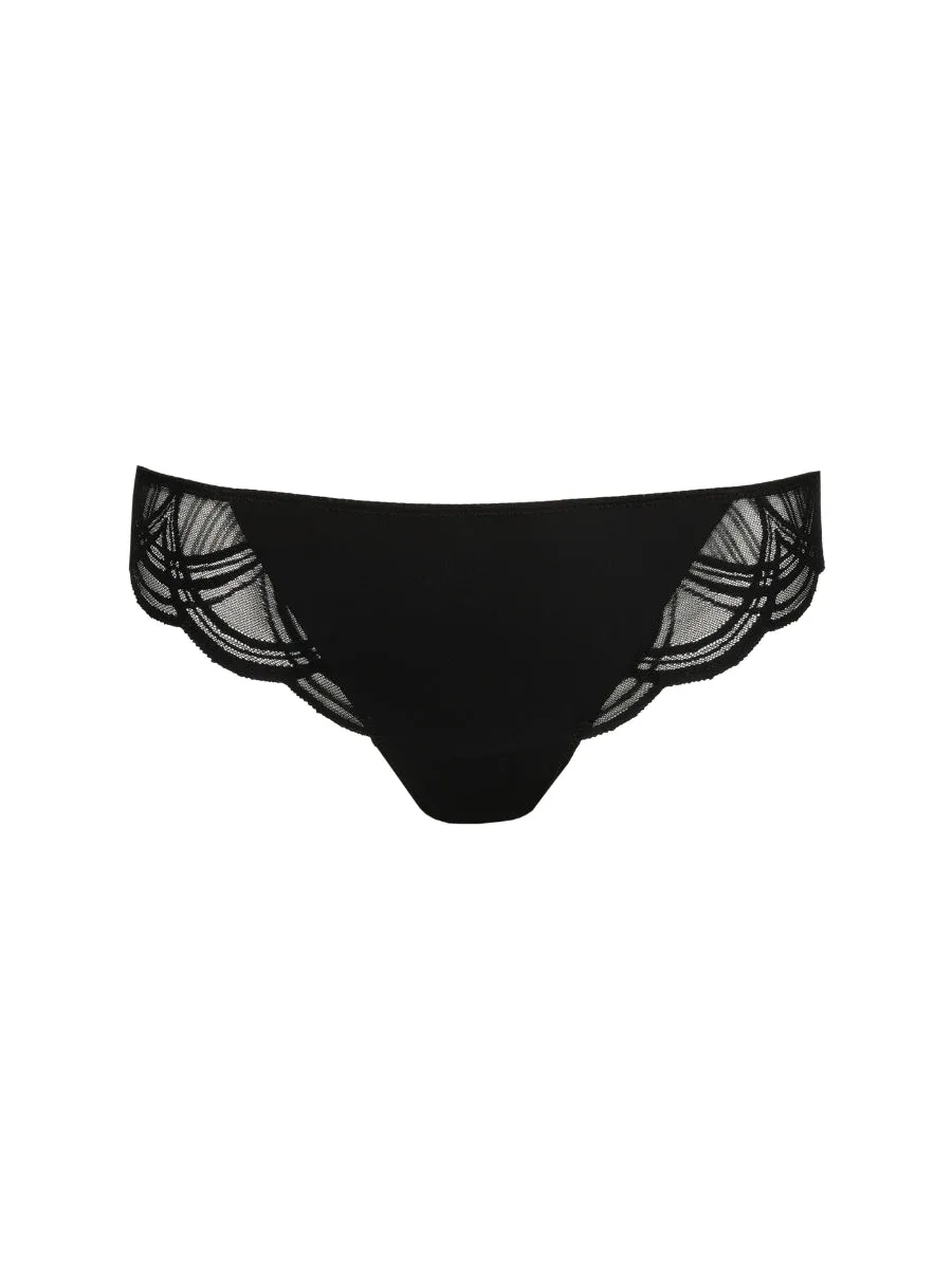 Cathia Rio Brief