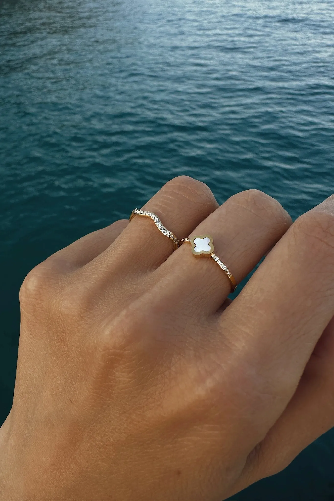 Delicate Clover Ring