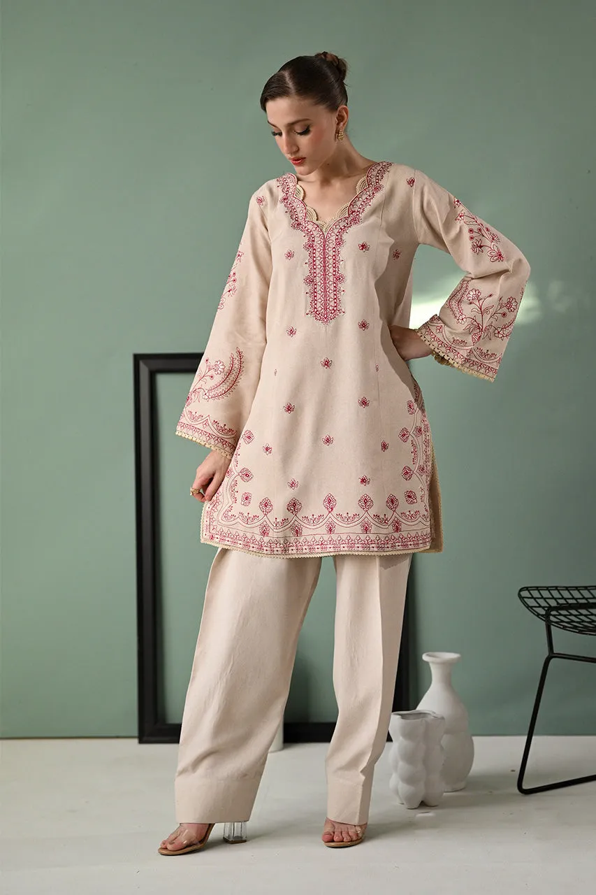 KARANDI'24-IVORY SKIN LUXURY EMBROIDERED KARANDI SET (NEL-24626)