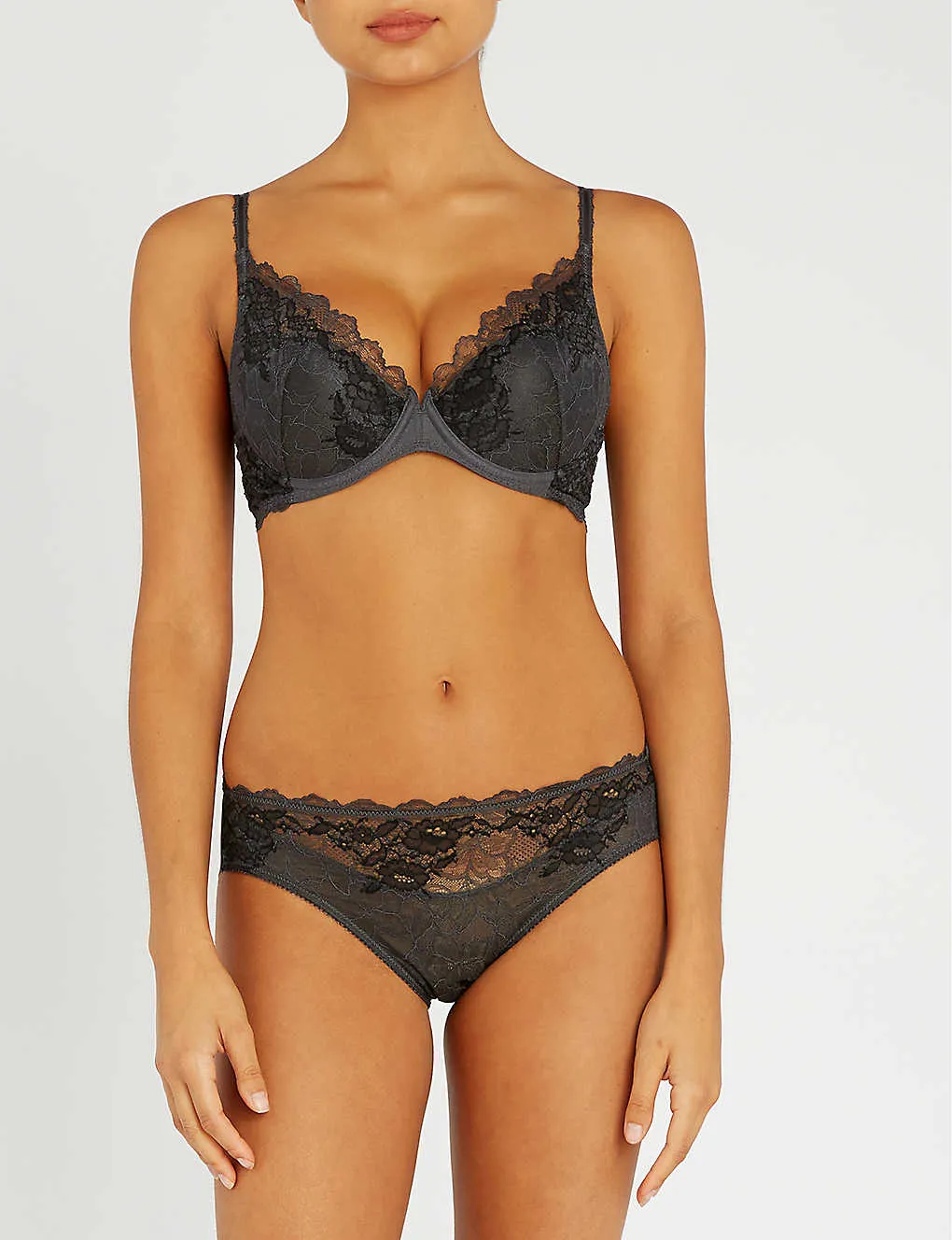 Wacoal - Lace Perfection Plunge Push Up Bra | Charcoal